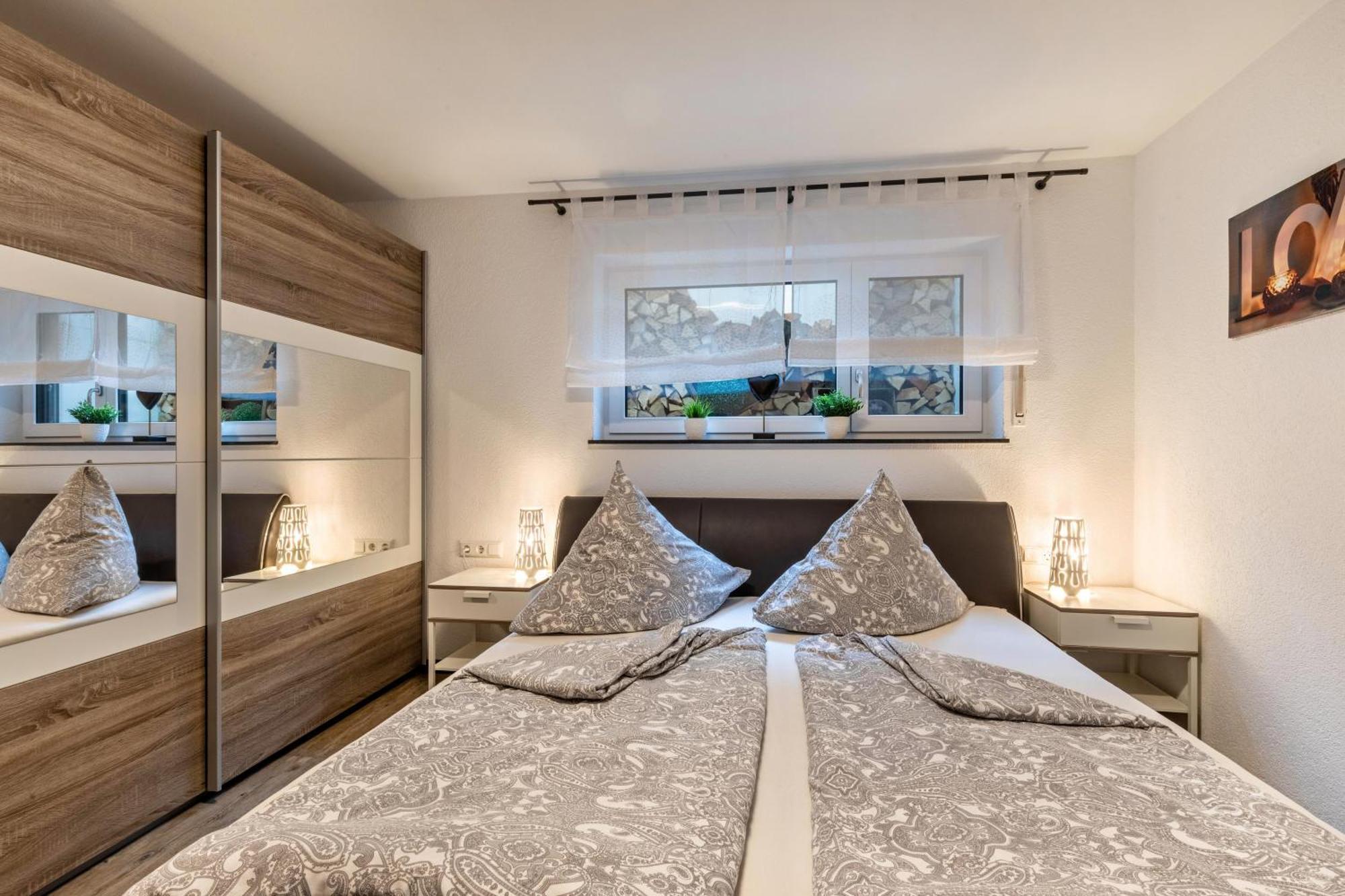 Ferienwohnung Am Weissgerber Мюнзинген Экстерьер фото